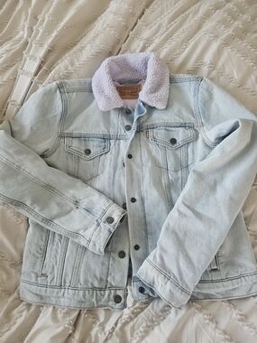 Levi's Light Blue Denim Jacket with Lavender Sherpa Collar